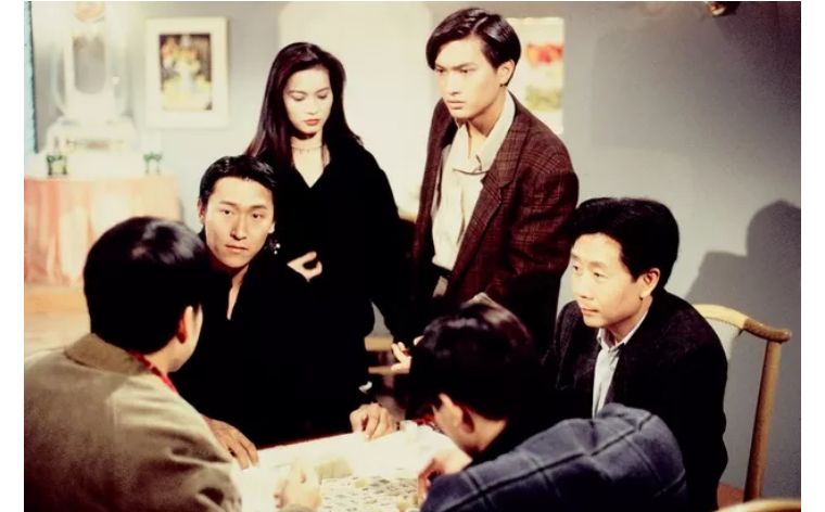 狗仔怎么扒出明星出道前的黑料,_Paparazzi为什么叫狗仔队_狗仔队起源