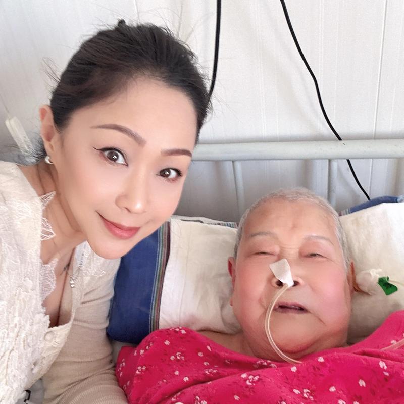 女明星化妆图片_化疗治好癌症的明星_化疗的女明星