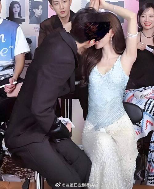 女明星接吻不会怀育吗_女明星女明星接吻_明星接吻什么感觉