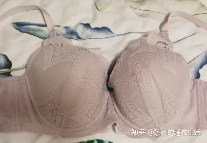 内衣尺码选购指南_内衣外穿女明星_如何挑选适合自己尺码的内衣