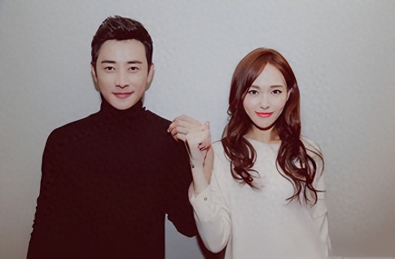 唐嫣产后直播_娱乐圈的少女辣妈_唐嫣38岁身材状态